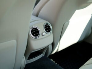 DIY Guide: How to Recharge Your Car's Air Conditioning System with Ease DIY Guide: How to Recharge Your Car's Air Conditioning System with Ease